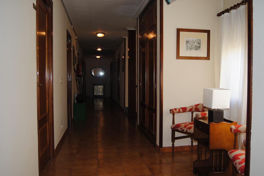 Hostal El Mirador Ла-Ластрілья Екстер'єр фото